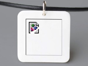 broken-image-necklace broken-image-necklace